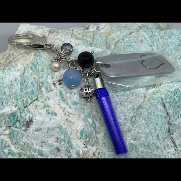 Vantel Pearls Life is a Journey clip - Picture 2 of 2